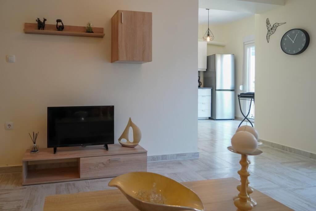 Modern Apartment In The City Center Ioánnina Exteriör bild